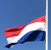  DODENHERDENKING 4 Mei -20.00  Monument Calandstraat